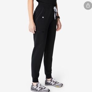 Figs High Waisted Zamora Joggers in Black